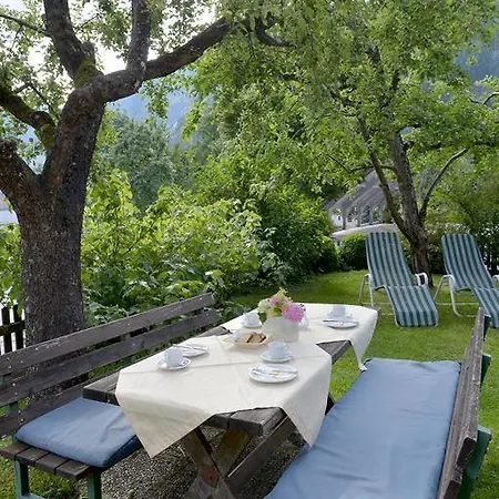 Gaestehaus Hoamatl Bed & Breakfast